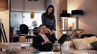Liya Silver's Perfect Gift: Cumshot Clean-Up After a Hard Fuck - лучшее порно 24/7 на HOTSEXVIDEOS24.COM