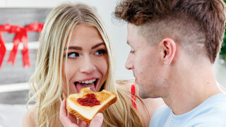 Petite Lover Jay Romero's Valentine's Day - лучшее порно 24/7 на HOTSEXVIDEOS24.COM