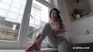 New Lesbian Experience with Luna - лучшее порно 24/7 на HOTSEXVIDEOS24.COM
