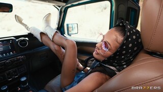 Outdoor Doggystyle with Victor Ray - лучшее порно 24/7 на HOTSEXVIDEOS24.COM
