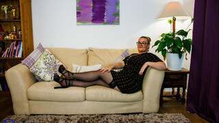 Glasses Ashley Ace Sucks Cock in Pantyhose - лучшее порно 24/7 на HOTSEXVIDEOS24.COM