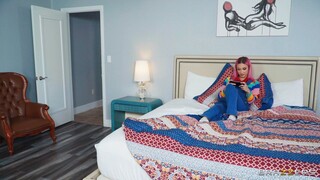 Teasing Feet of a MILF - лучшее порно 24/7 на HOTSEXVIDEOS24.COM