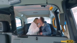 Model with Medium Tits Gets Facial - лучшее порно 24/7 на HOTSEXVIDEOS24.COM