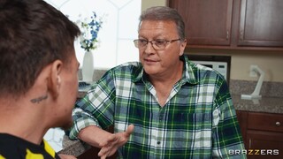 Stepmom's Athletic Body Takes My Cum! - смотрите горячие секс видео на HOTSEXVIDEOS24.COM