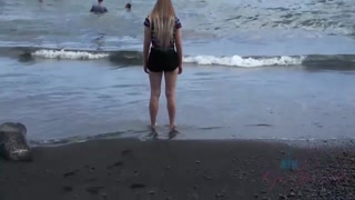 Exhibitionist Niki Snow takes it all on Road to Hana - POV sex - лучшее порно 24/7 на HOTSEXVIDEOS24.COM