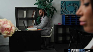 Desperate Bianca Burke Seeks Big Black Cock in Office - смотрите горячие секс видео на HOTSEXVIDEOS24.COM