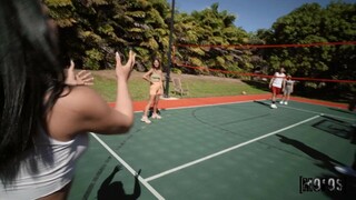 Amore Gives Love a Sucking - лучшее порно 24/7 на HOTSEXVIDEOS24.COM