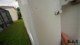 New Neighbor's Reverse Ride - лучшее порно 24/7 на HOTSEXVIDEOS24.COM