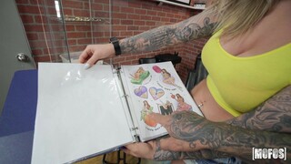 Tattooed Girl Ass Fucking - лучшее порно 24/7 на HOTSEXVIDEOS24.COM