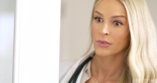Big Tits Doctor Bangs Emma Hix - Fingering & Cum on Ass - лучшее порно 24/7 на HOTSEXVIDEOS24.COM