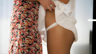 Beach Thong Action with Curly Girl Nataly Von - лучшее порно 24/7 на HOTSEXVIDEOS24.COM