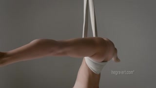 Magdalena Nude Gym Yoga - Medium Tits Action - лучшее порно 24/7 на HOTSEXVIDEOS24.COM