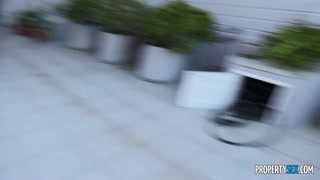 Outdoor Sex for Picky Buyer - смотрите горячие секс видео на HOTSEXVIDEOS24.COM