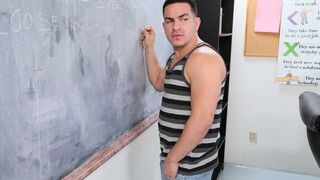 Peter Green Fucks Julianna Vega's Big Tits in Class - смотрите горячие секс видео на HOTSEXVIDEOS24.COM