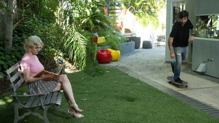 Bubble Butt Gracie Gates Rides a Big Cock While Parents Are Away - лучшее порно 24/7 на HOTSEXVIDEOS24.COM